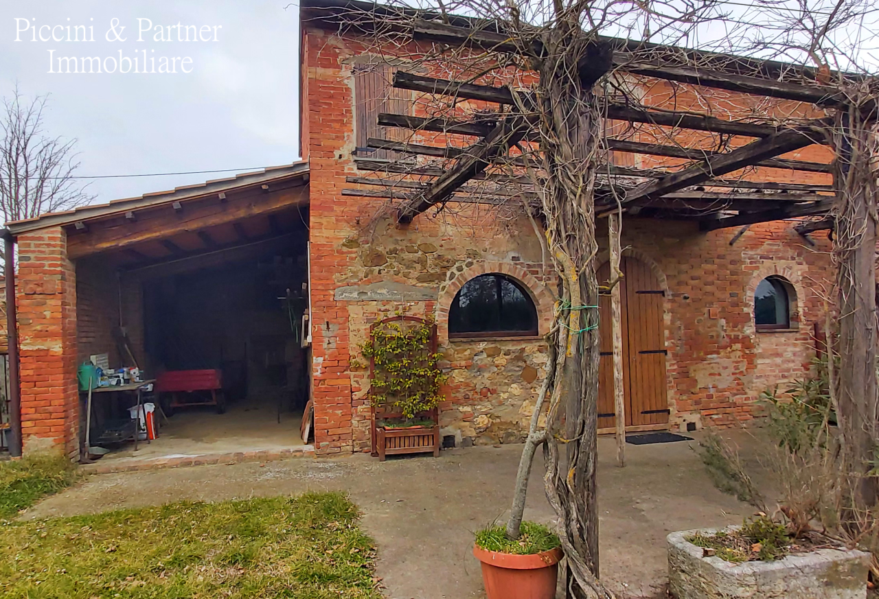 Rustico / Casale in affitto a Torrita di Siena, 5 locali, prezzo € 700 | PortaleAgenzieImmobiliari.it