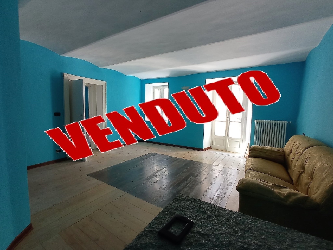 Appartamento in vendita a Lanzo Torinese, 3 locali, prezzo € 32.000 | PortaleAgenzieImmobiliari.it