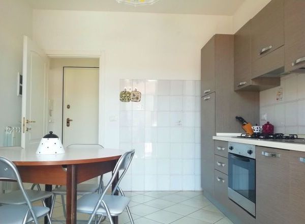 Appartamento in vendita a Albenga, 5 locali, prezzo € 235.000 | PortaleAgenzieImmobiliari.it