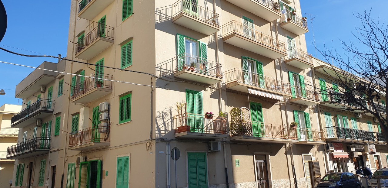 Appartamento in vendita a Giovinazzo, 3 locali, prezzo € 130.000 | PortaleAgenzieImmobiliari.it