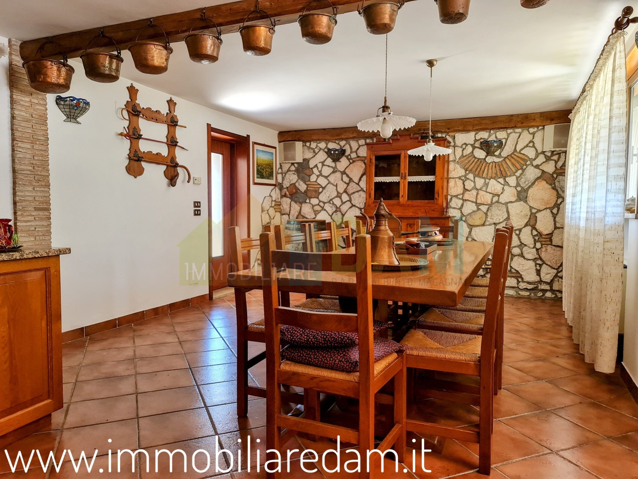 Villa a Schiera in vendita a Bolzano Vicentino, 15 locali, prezzo € 345.000 | PortaleAgenzieImmobiliari.it