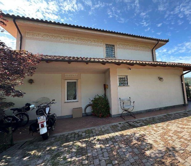 Villa in vendita a Casarza Ligure, 9 locali, prezzo € 349.421 | PortaleAgenzieImmobiliari.it