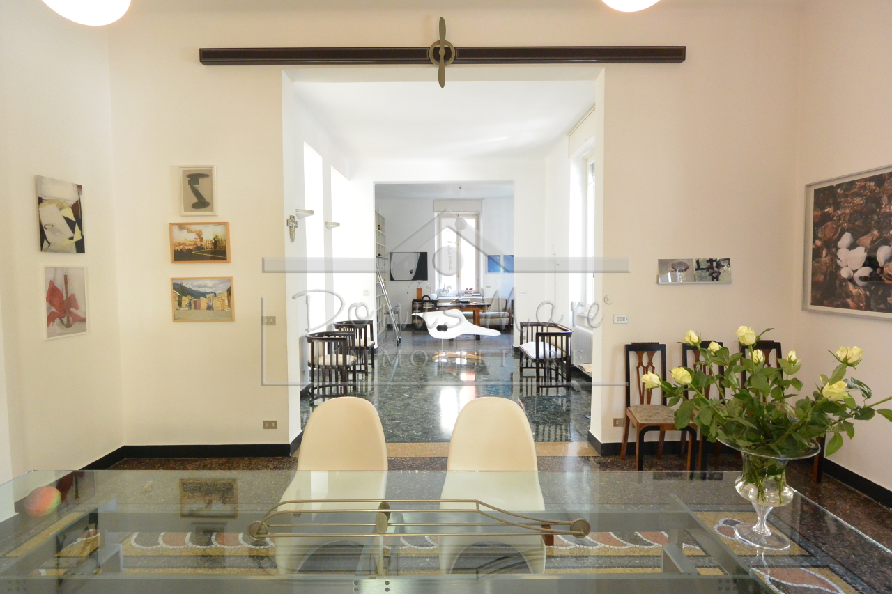 Villa in vendita a Savona, 16 locali, prezzo € 1.280.000 | PortaleAgenzieImmobiliari.it
