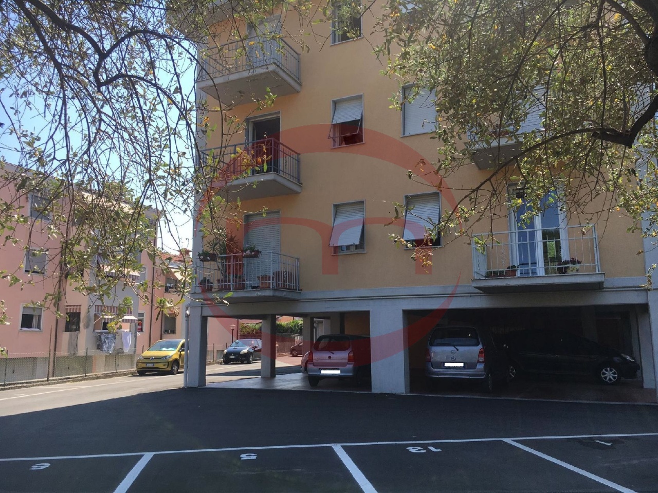 Appartamento in vendita a Sarzana, 3 locali, prezzo € 105.000 | CambioCasa.it