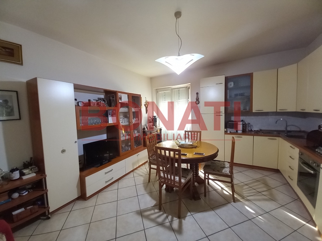 Appartamento in vendita a Bolano, 3 locali, prezzo € 110.000 | PortaleAgenzieImmobiliari.it