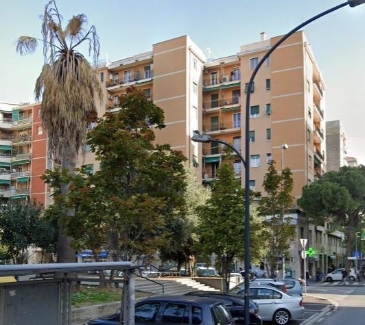 Appartamento in vendita a Savona, 5 locali, prezzo € 112.371 | PortaleAgenzieImmobiliari.it