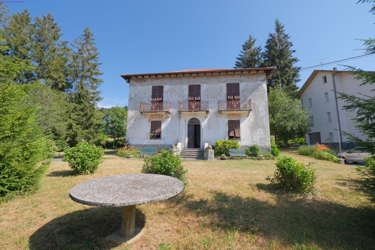 Villa in vendita a Urbe, 10 locali, prezzo € 180.000 | PortaleAgenzieImmobiliari.it