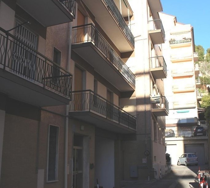 Appartamento in vendita a Spotorno, 3 locali, prezzo € 115.617 | PortaleAgenzieImmobiliari.it