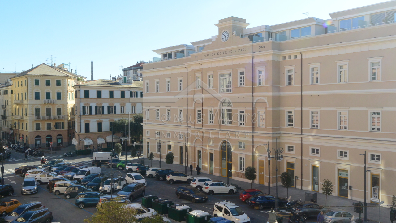 Appartamento in vendita a Savona, 7 locali, prezzo € 380.000 | PortaleAgenzieImmobiliari.it