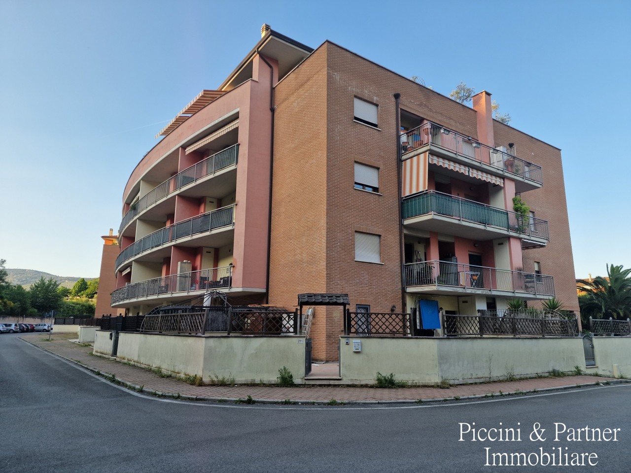 Appartamento in vendita a Corciano, 5 locali, prezzo € 190.000 | PortaleAgenzieImmobiliari.it
