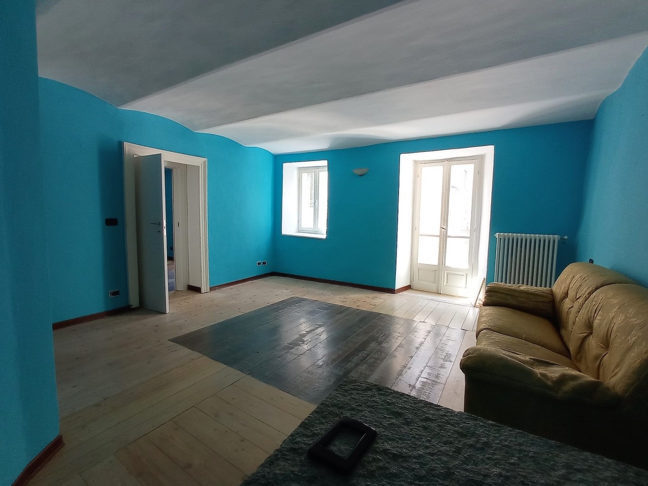 Appartamento in vendita a Lanzo Torinese, 3 locali, prezzo € 39.000 | PortaleAgenzieImmobiliari.it