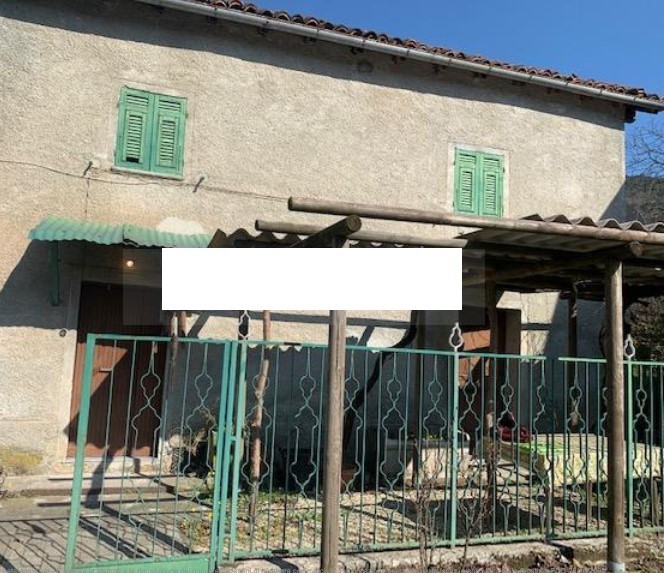 Soluzione Indipendente in vendita a Casaleggio Boiro, 9 locali, prezzo € 48.974 | PortaleAgenzieImmobiliari.it