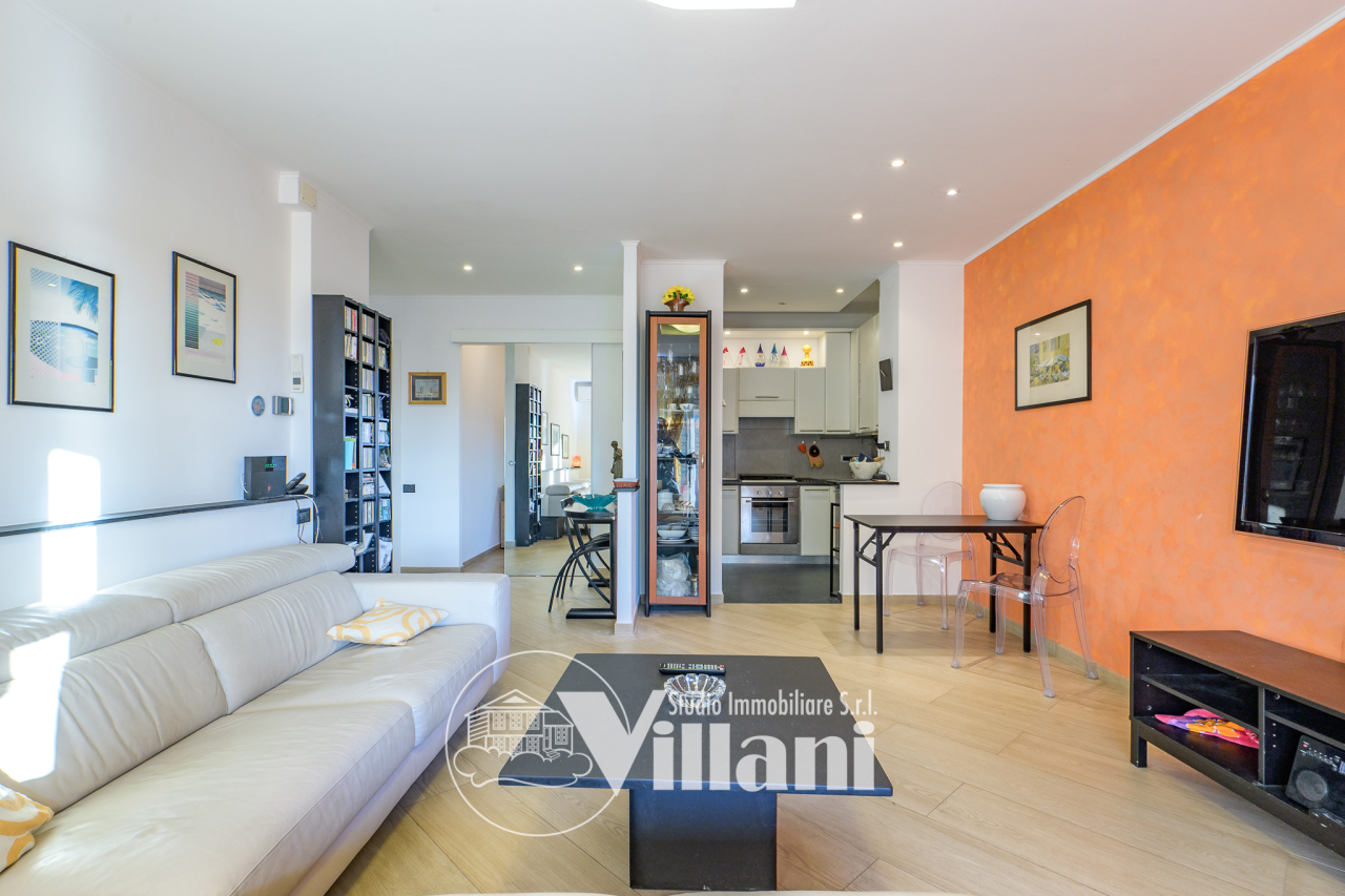 Appartamento in vendita a Genova, 5 locali, prezzo € 148.000 | PortaleAgenzieImmobiliari.it
