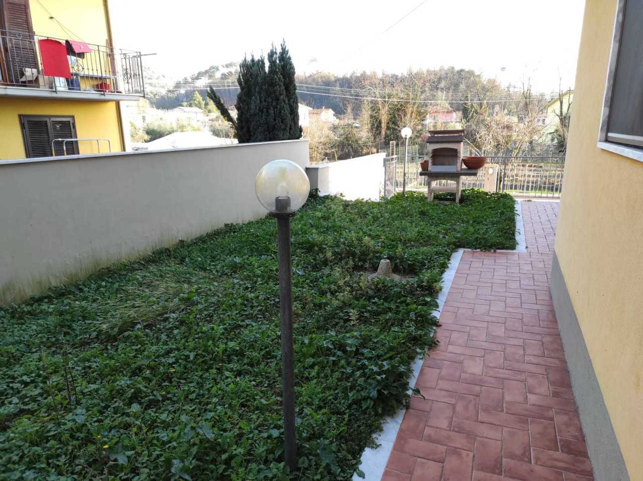 Villa in vendita a Ortonovo, 8 locali, prezzo € 450.000 | PortaleAgenzieImmobiliari.it