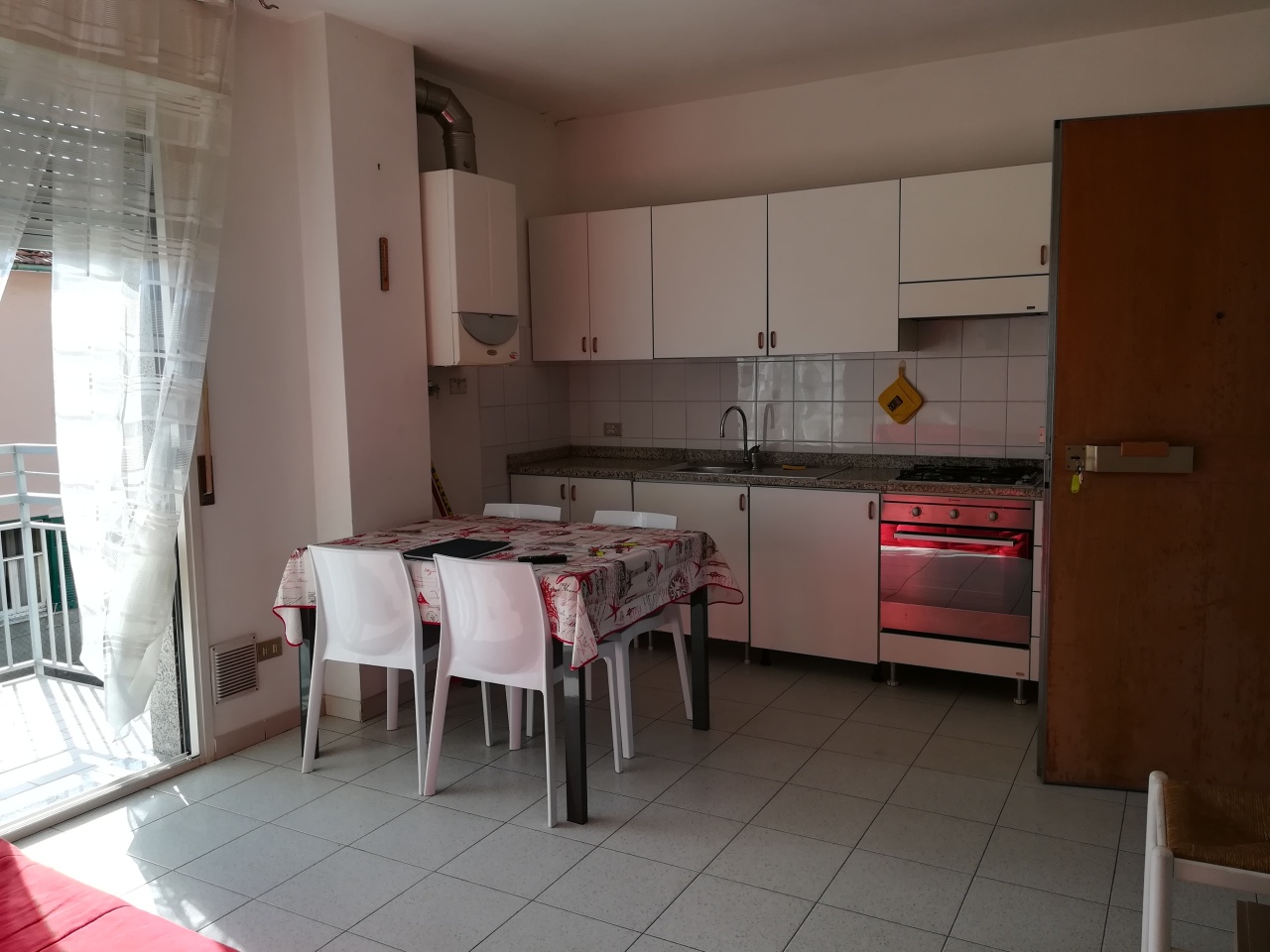 Appartamento in affitto a Ameglia, 2 locali, prezzo € 500 | PortaleAgenzieImmobiliari.it