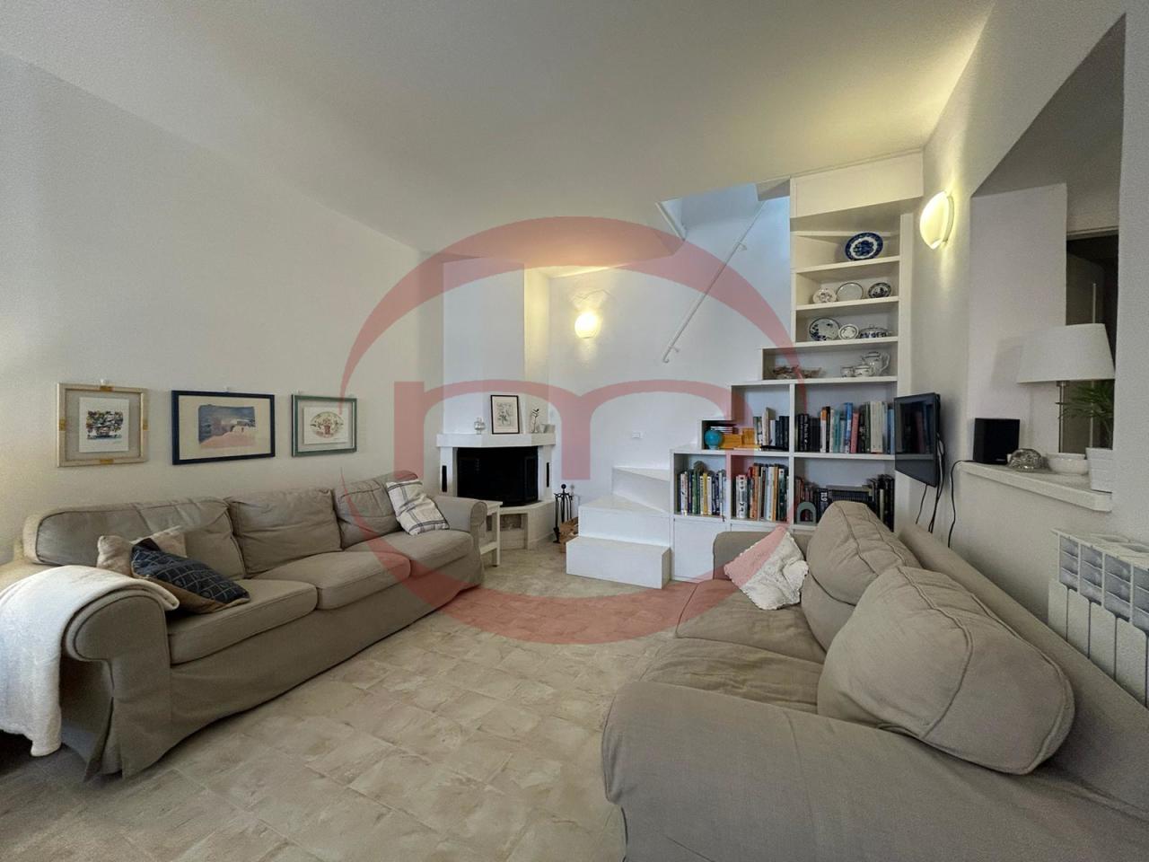 Villa a Schiera in vendita a Sarzana, 9 locali, prezzo € 290.000 | PortaleAgenzieImmobiliari.it