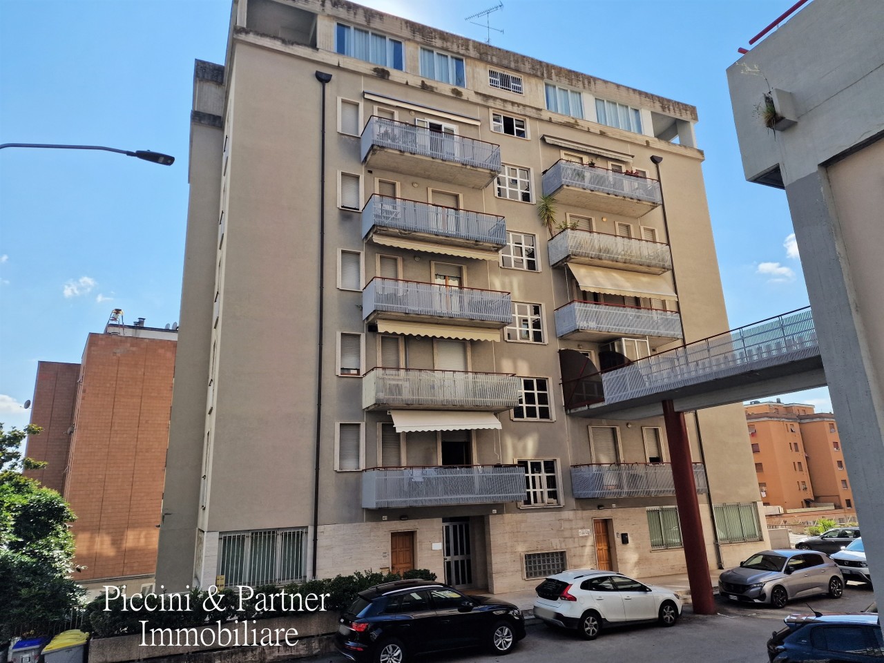 Appartamento in vendita a Perugia, 6 locali, prezzo € 150.000 | PortaleAgenzieImmobiliari.it
