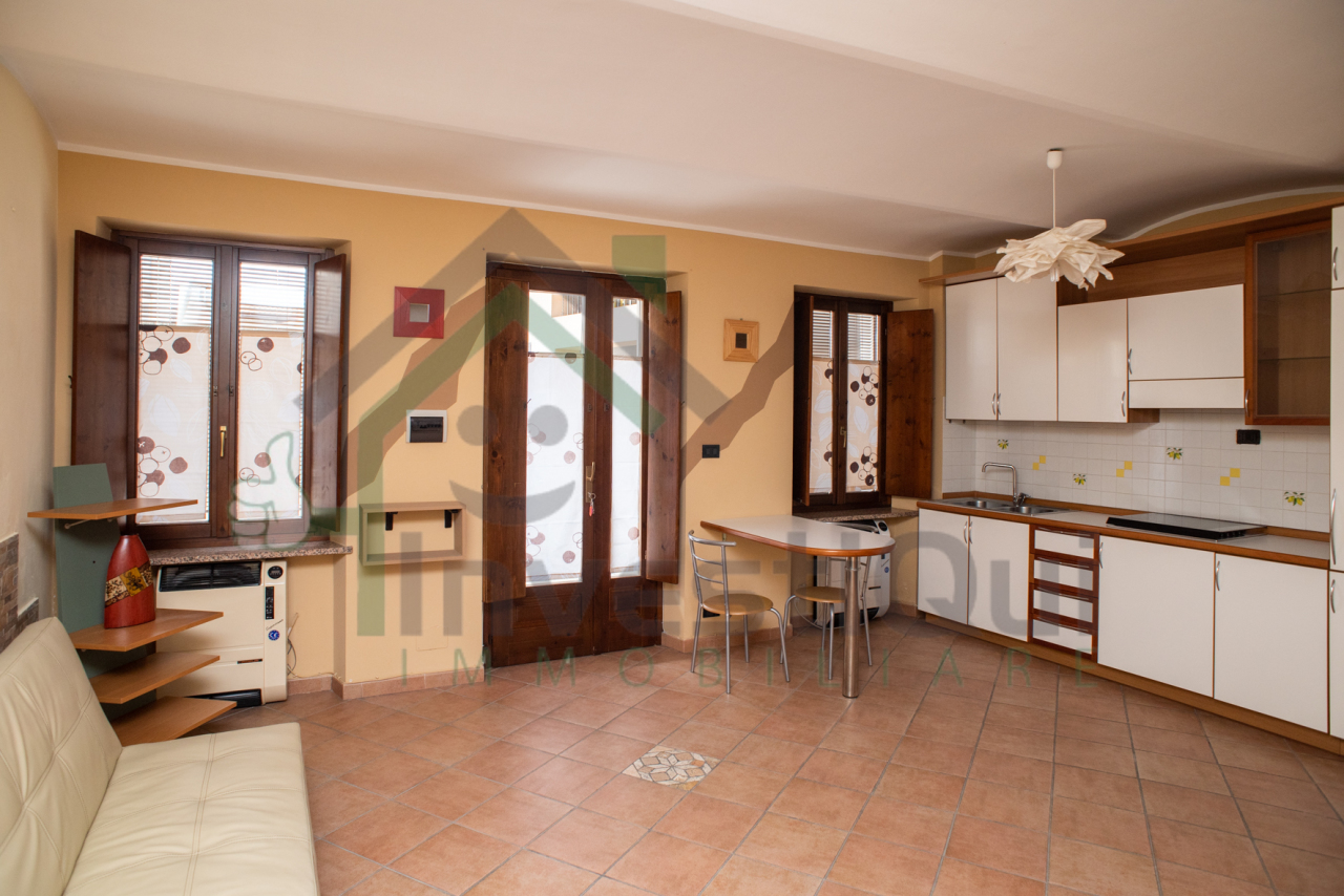 Appartamento in vendita a Ciriè, 2 locali, prezzo € 59.900 | PortaleAgenzieImmobiliari.it