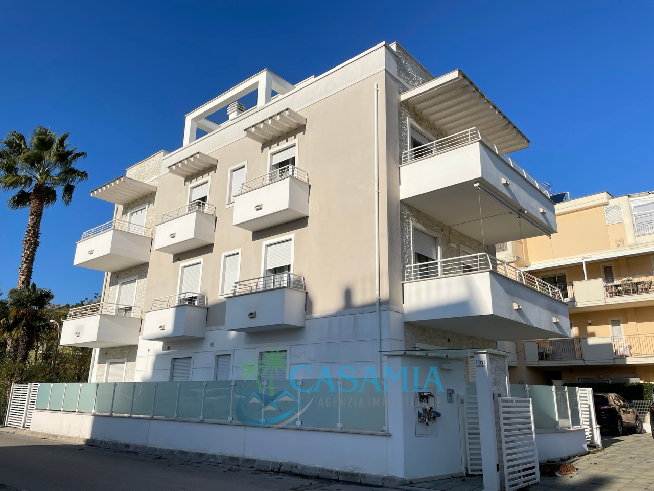Appartamento in vendita a San Benedetto del Tronto, 4 locali, prezzo € 420.000 | PortaleAgenzieImmobiliari.it
