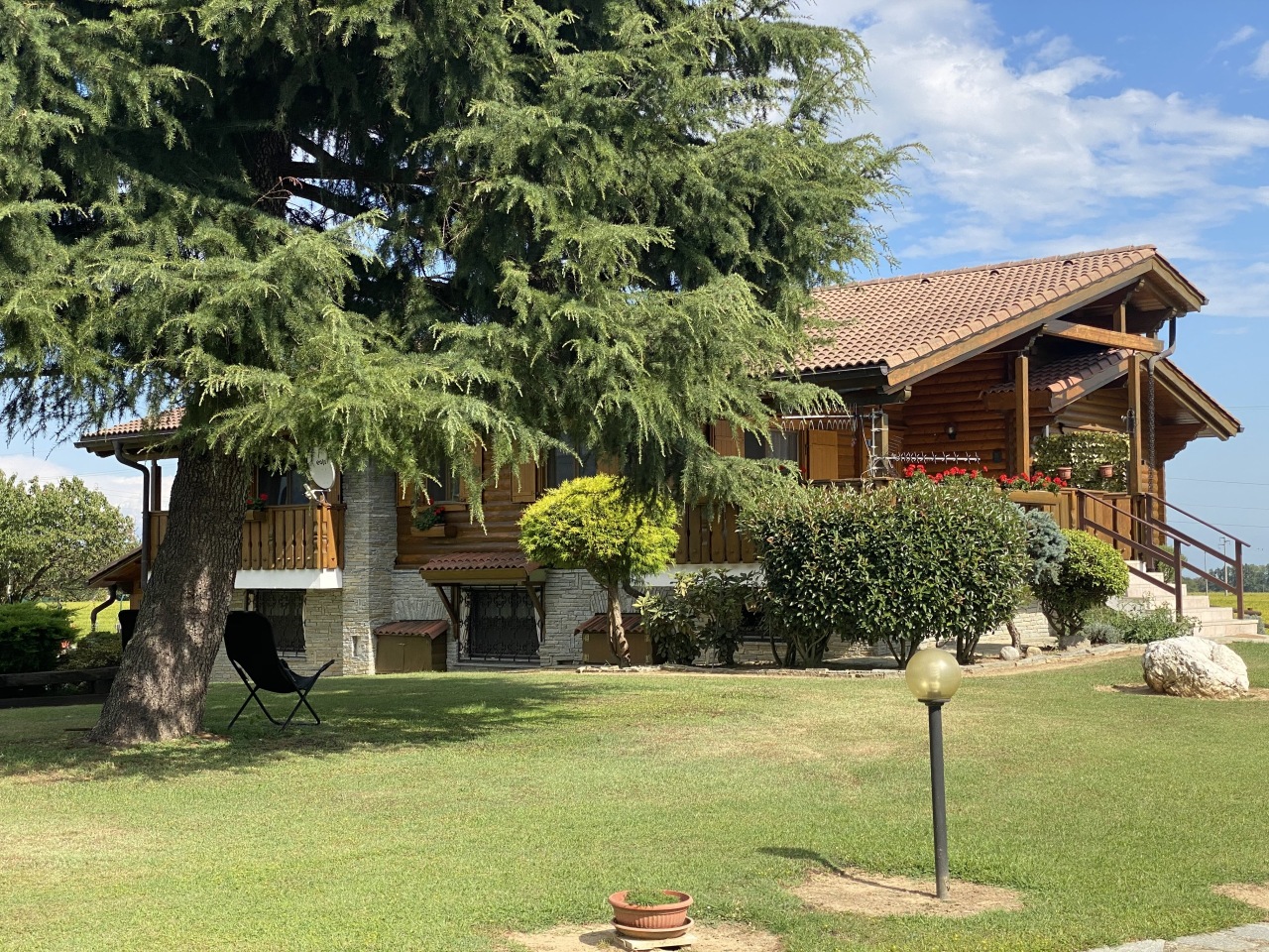 Villa in vendita a Massazza, 6 locali, prezzo € 370.000 | PortaleAgenzieImmobiliari.it