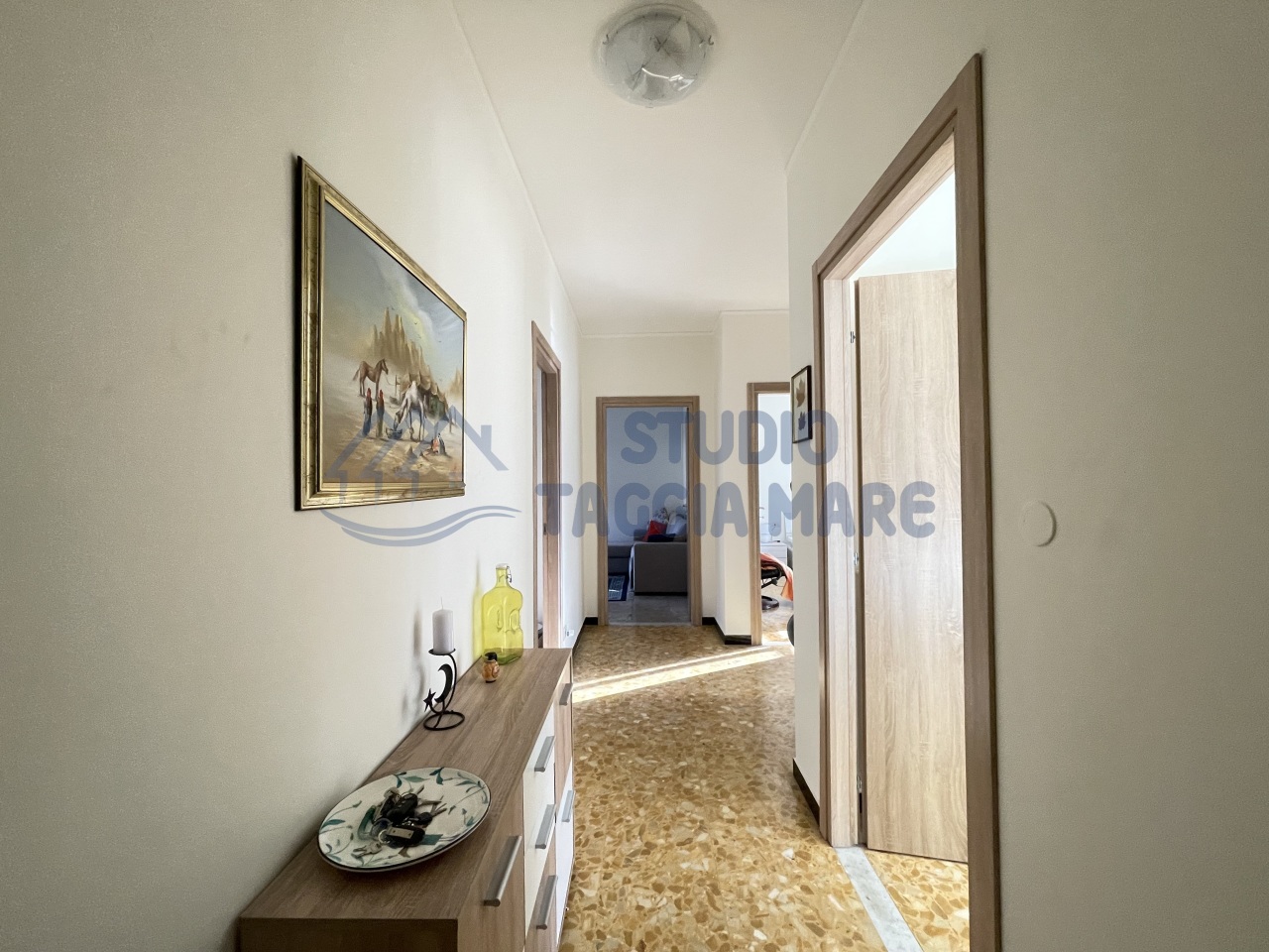 Appartamento in vendita a Taggia, 4 locali, prezzo € 285.000 | PortaleAgenzieImmobiliari.it