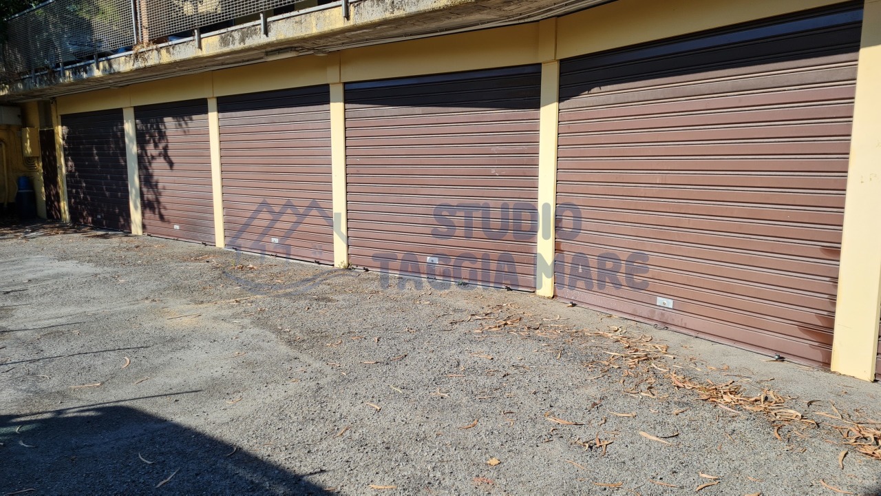 Box / Garage in vendita a Riva Ligure