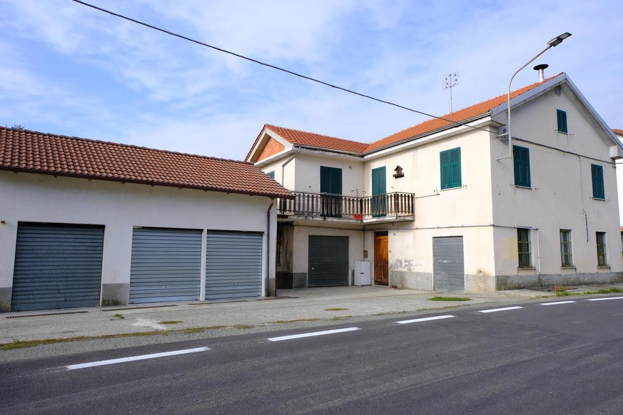 Rustico / Casale in vendita a Ponzone, 6 locali, prezzo € 115.000 | PortaleAgenzieImmobiliari.it
