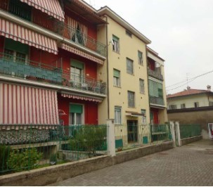 Appartamento in vendita a Cassano d'Adda, 5 locali, prezzo € 75.000 | PortaleAgenzieImmobiliari.it