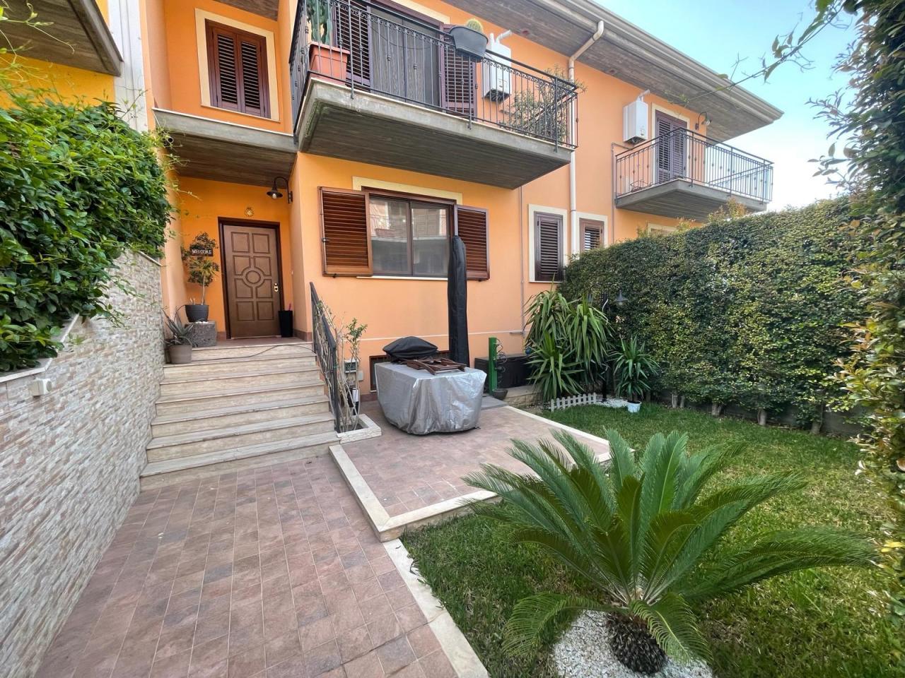 Villa in vendita a Gravina di Catania, 5 locali, prezzo € 275.000 | PortaleAgenzieImmobiliari.it