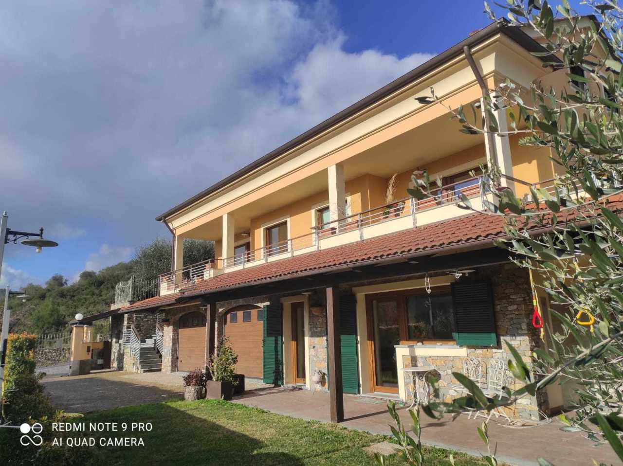 Villa in vendita a Andora, 11 locali, prezzo € 790.000 | PortaleAgenzieImmobiliari.it