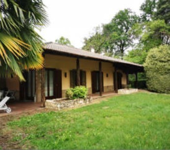 Villa in vendita a Agrate Conturbia, 12 locali, prezzo € 182.250 | PortaleAgenzieImmobiliari.it