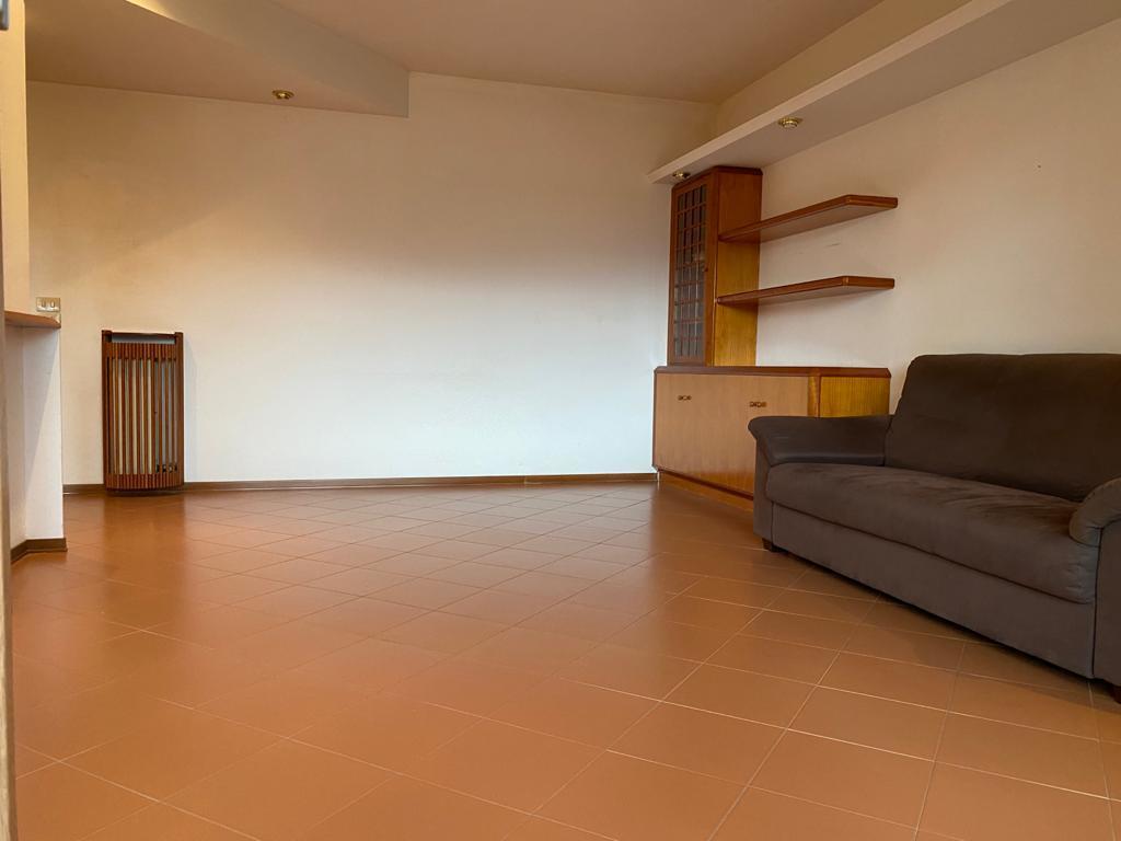 Appartamento in vendita a Camaiore, 4 locali, prezzo € 305.000 | PortaleAgenzieImmobiliari.it