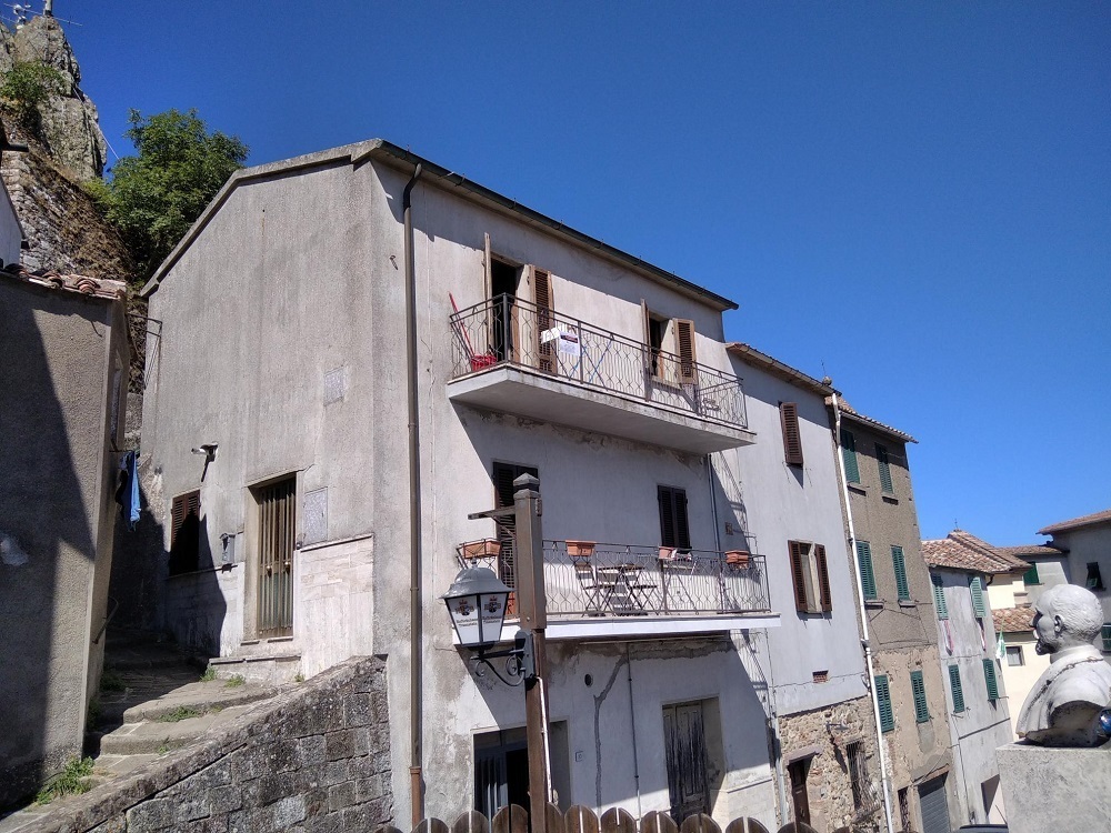 Appartamento in vendita a Roccastrada, 4 locali, prezzo € 55.000 | PortaleAgenzieImmobiliari.it