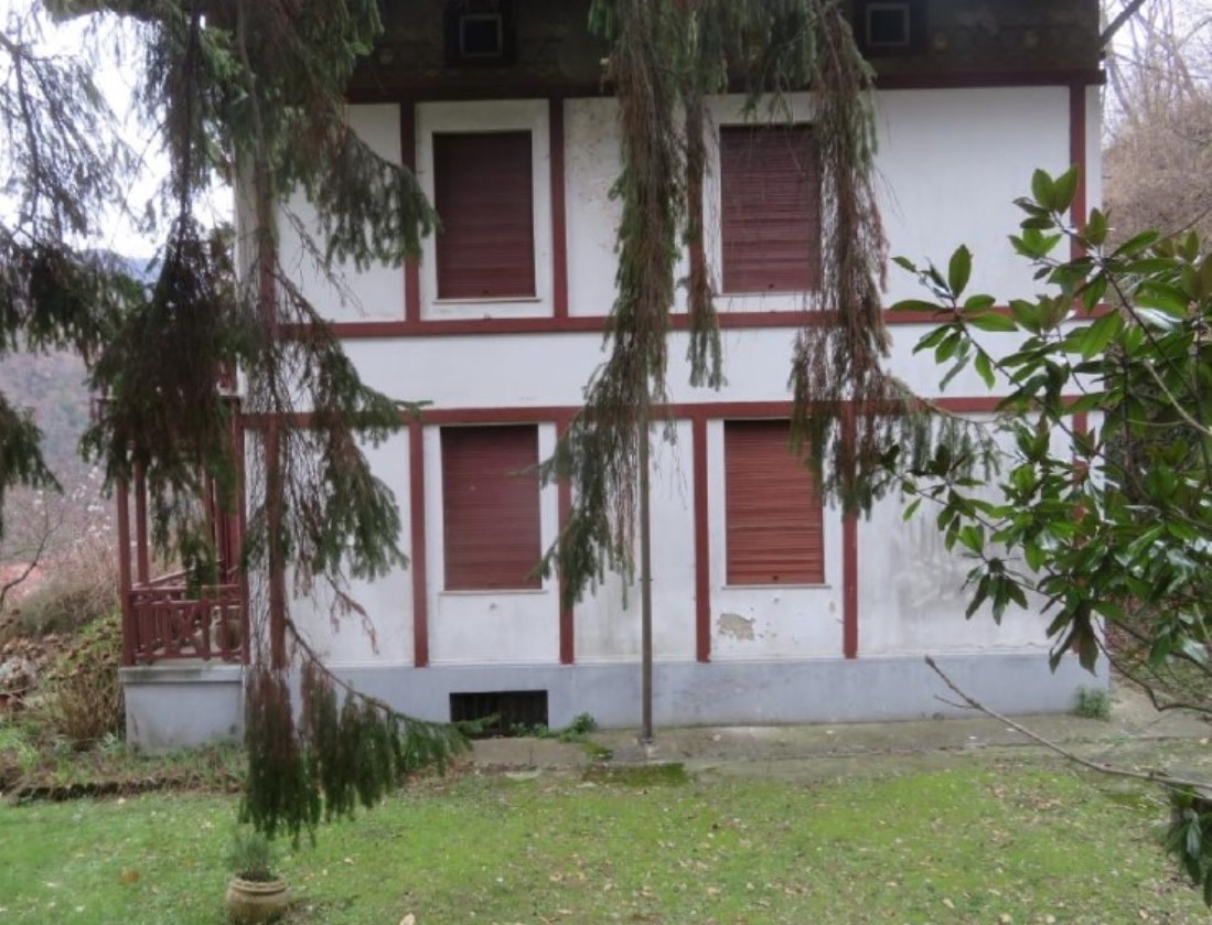 Villa in vendita a Rossiglione, 13 locali, prezzo € 116.831 | PortaleAgenzieImmobiliari.it