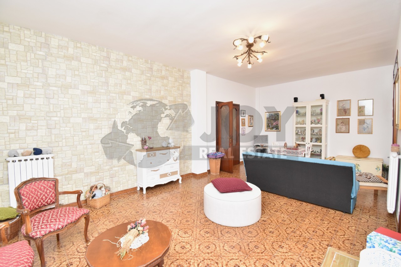 Appartamento in vendita a Nardò, 6 locali, prezzo € 95.000 | PortaleAgenzieImmobiliari.it