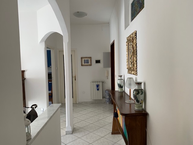 Appartamento in affitto a Alassio, 4 locali, prezzo € 2.800 | PortaleAgenzieImmobiliari.it