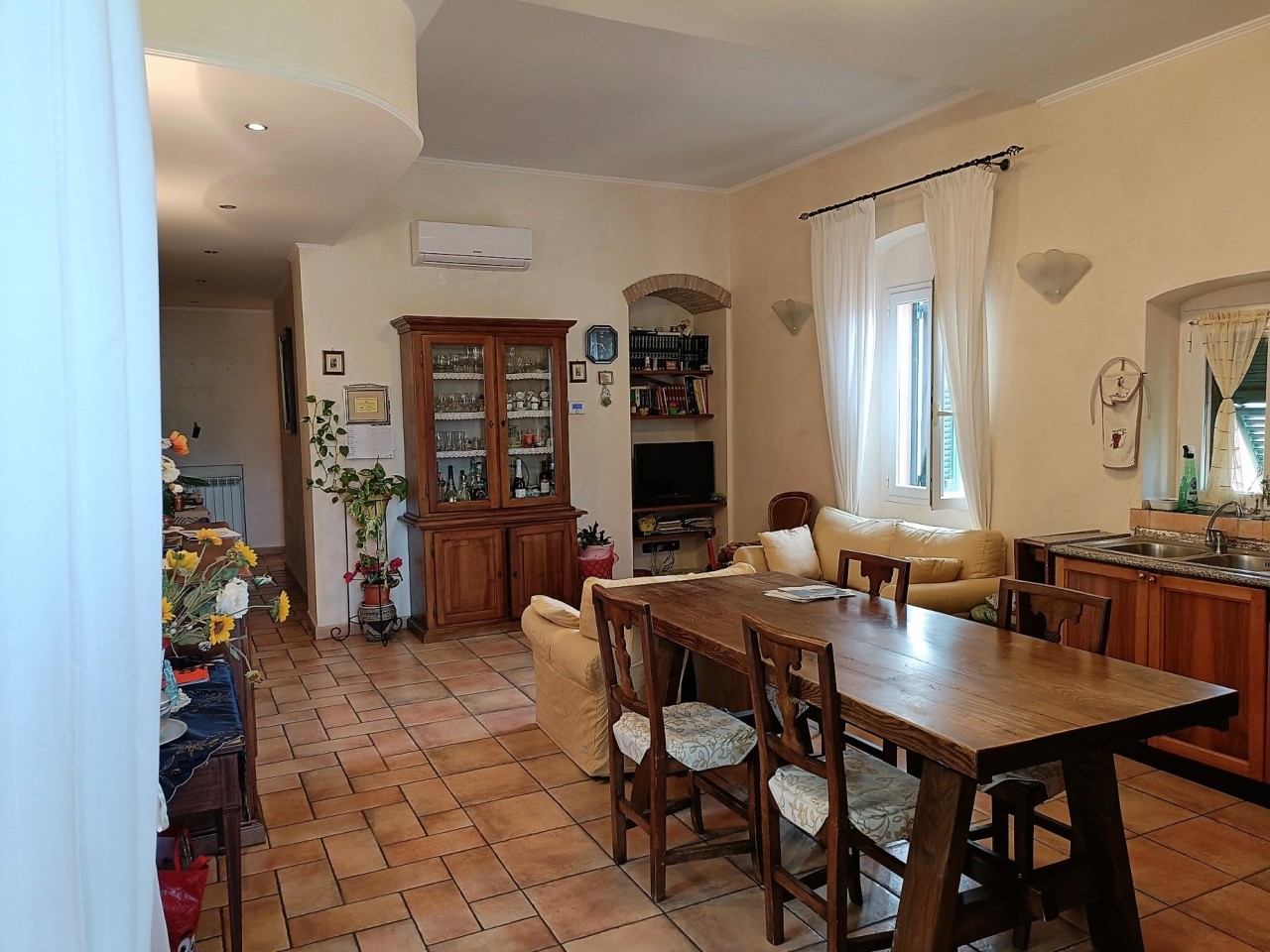 Appartamento in vendita a Santo Stefano al Mare, 4 locali, prezzo € 300.000 | PortaleAgenzieImmobiliari.it