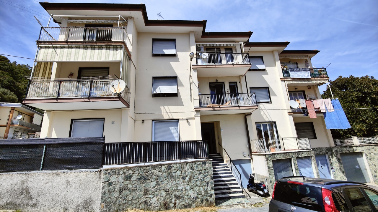 Appartamento in vendita a Albisola Superiore, 3 locali, prezzo € 175.000 | PortaleAgenzieImmobiliari.it