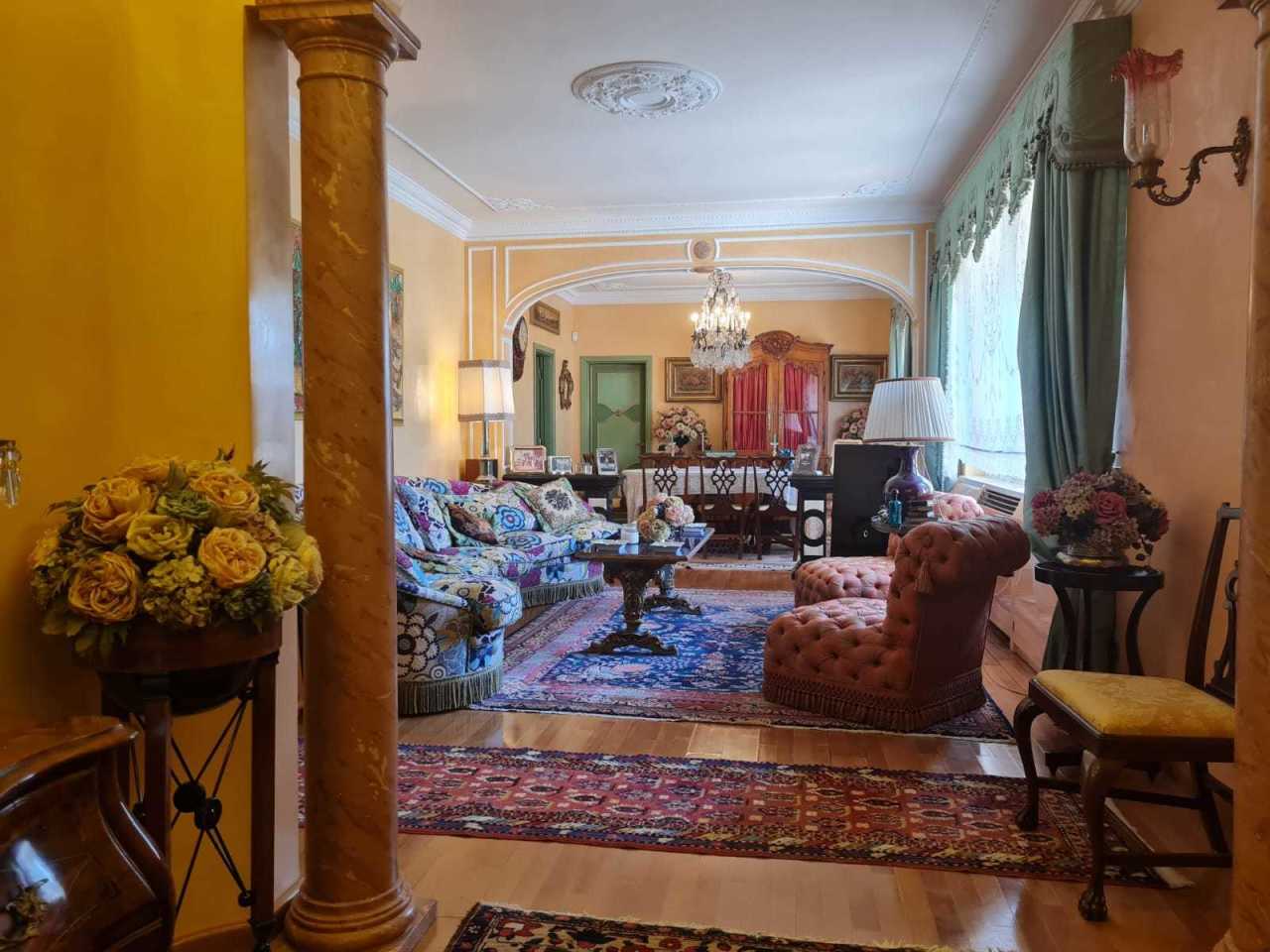 Appartamento in vendita a Camaiore, 8 locali, prezzo € 820.000 | PortaleAgenzieImmobiliari.it
