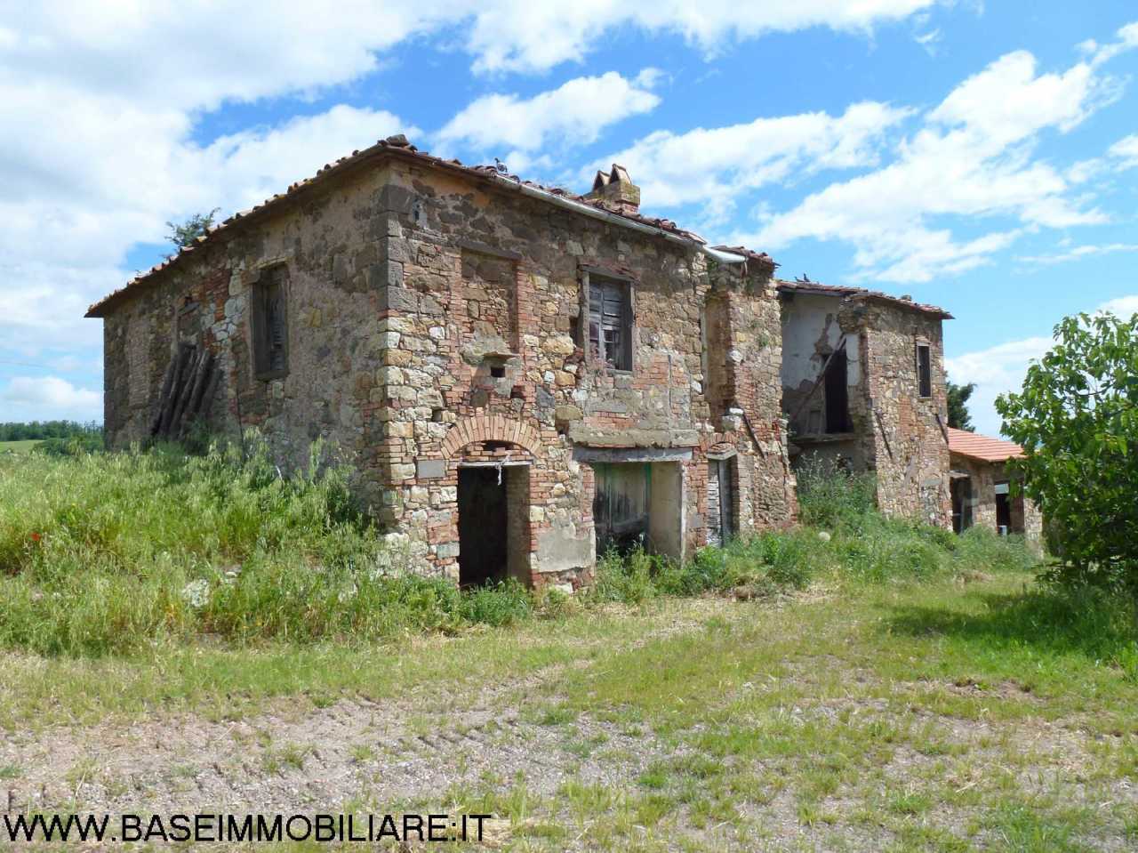 Rustico / Casale in Vendita a Montecatini Val di Cecina