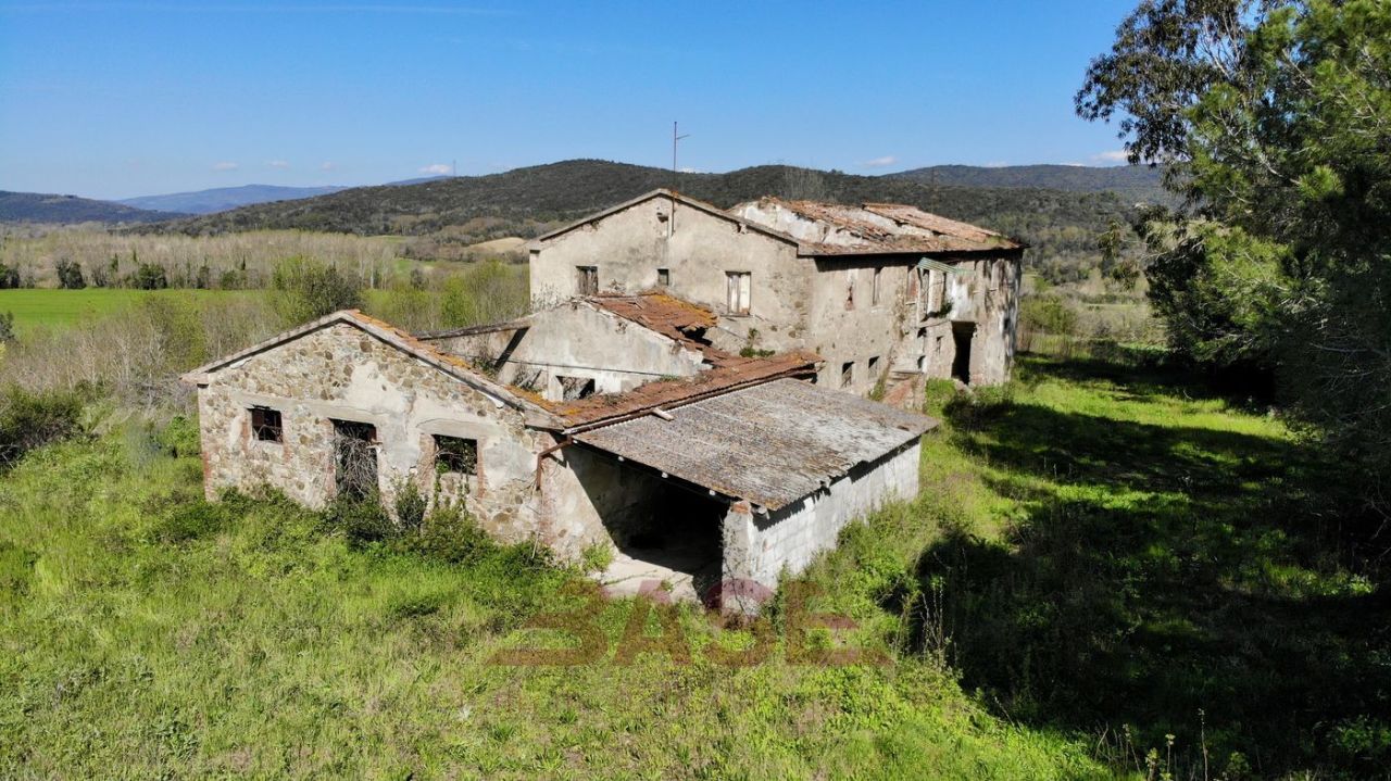Rustico / Casale in vendita a Suvereto, 10 locali, prezzo € 220.000 | PortaleAgenzieImmobiliari.it