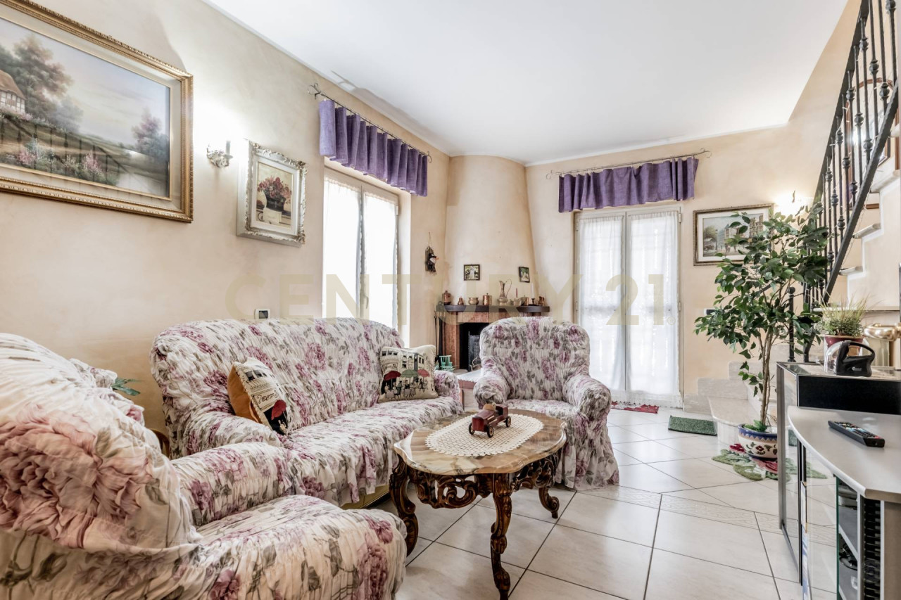 Villa in vendita a Fiano Romano, 6 locali, prezzo € 397.000 | PortaleAgenzieImmobiliari.it