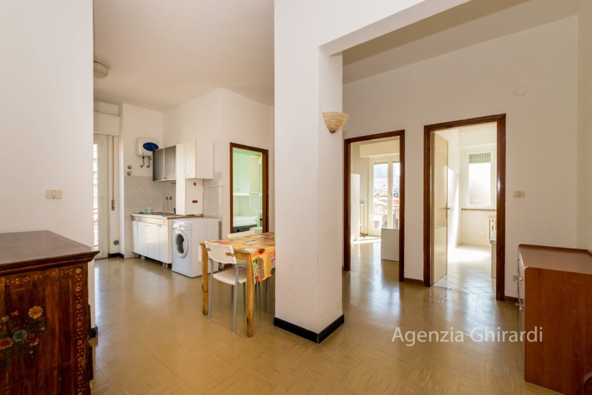 Appartamento in affitto a Genova, 5 locali, prezzo € 800 | PortaleAgenzieImmobiliari.it