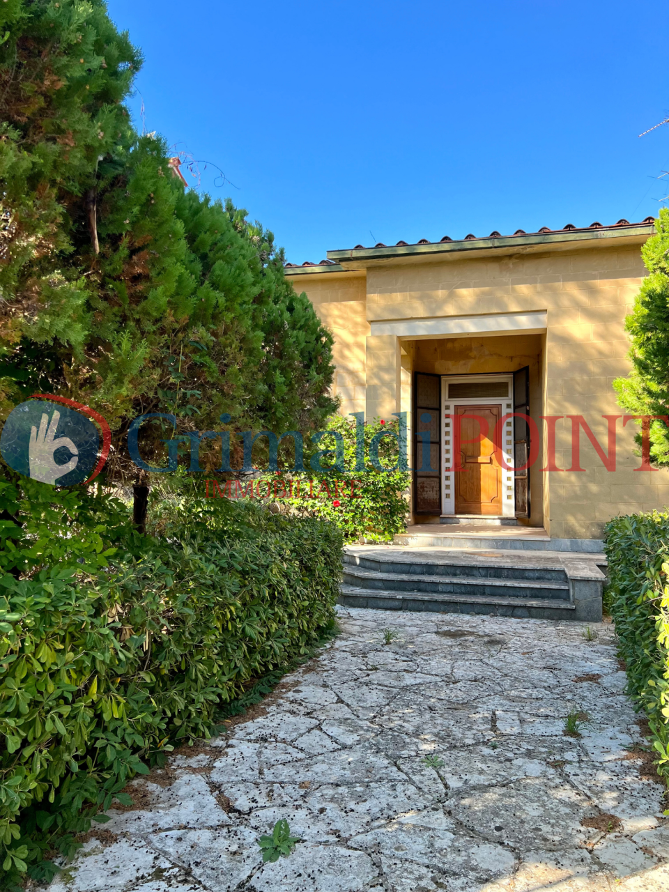 Villa in vendita a Trepuzzi, 14 locali, prezzo € 450.000 | PortaleAgenzieImmobiliari.it