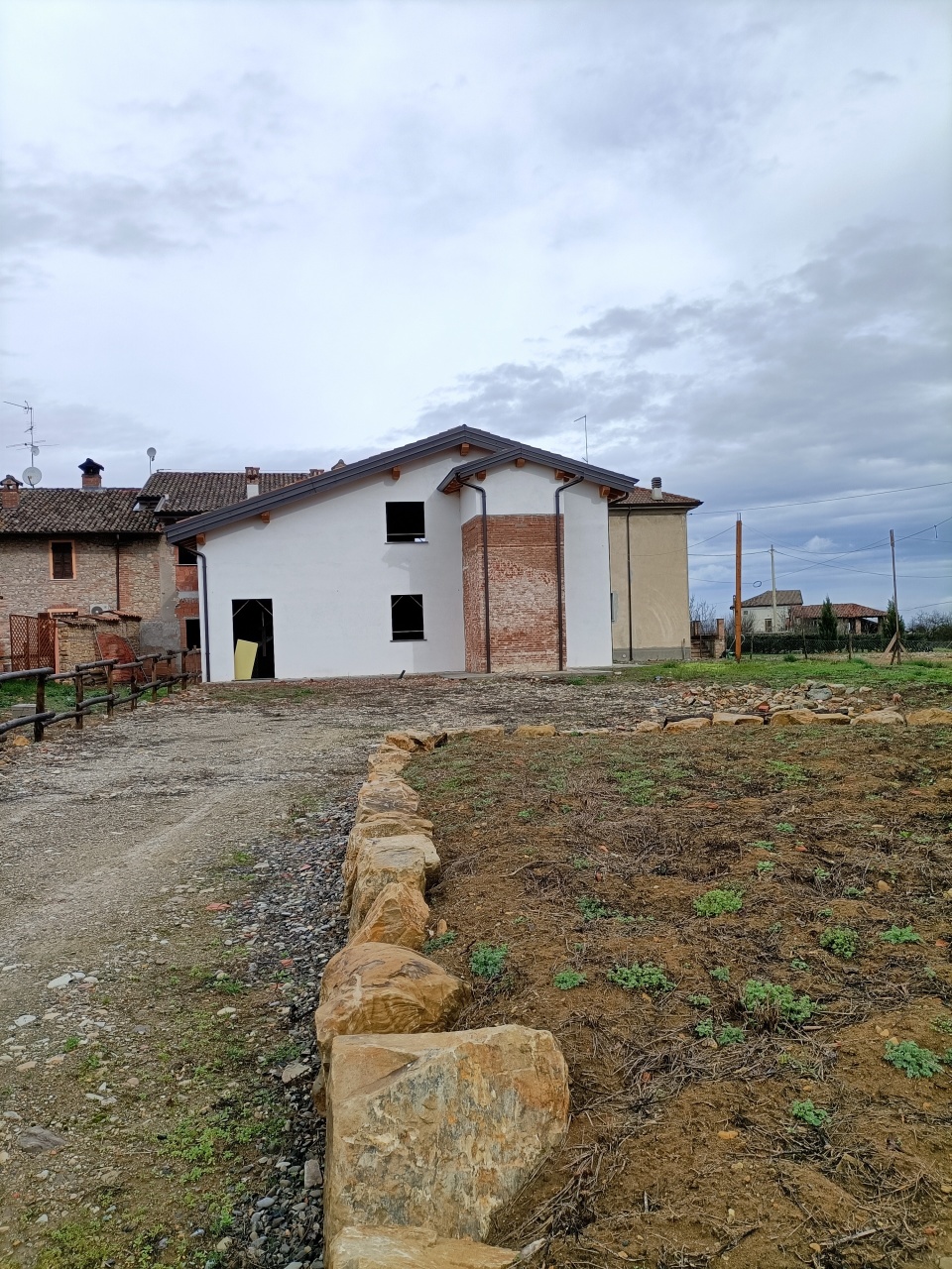 Soluzione Indipendente in vendita a Borgonovo Val Tidone, 6 locali, prezzo € 90.000 | PortaleAgenzieImmobiliari.it