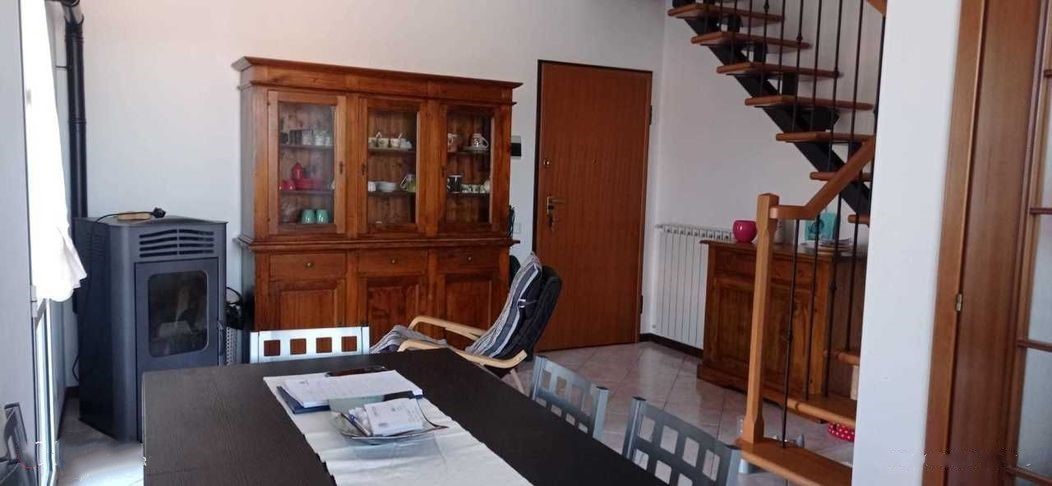 Appartamento in vendita a Fosdinovo, 4 locali, prezzo € 130.000 | PortaleAgenzieImmobiliari.it