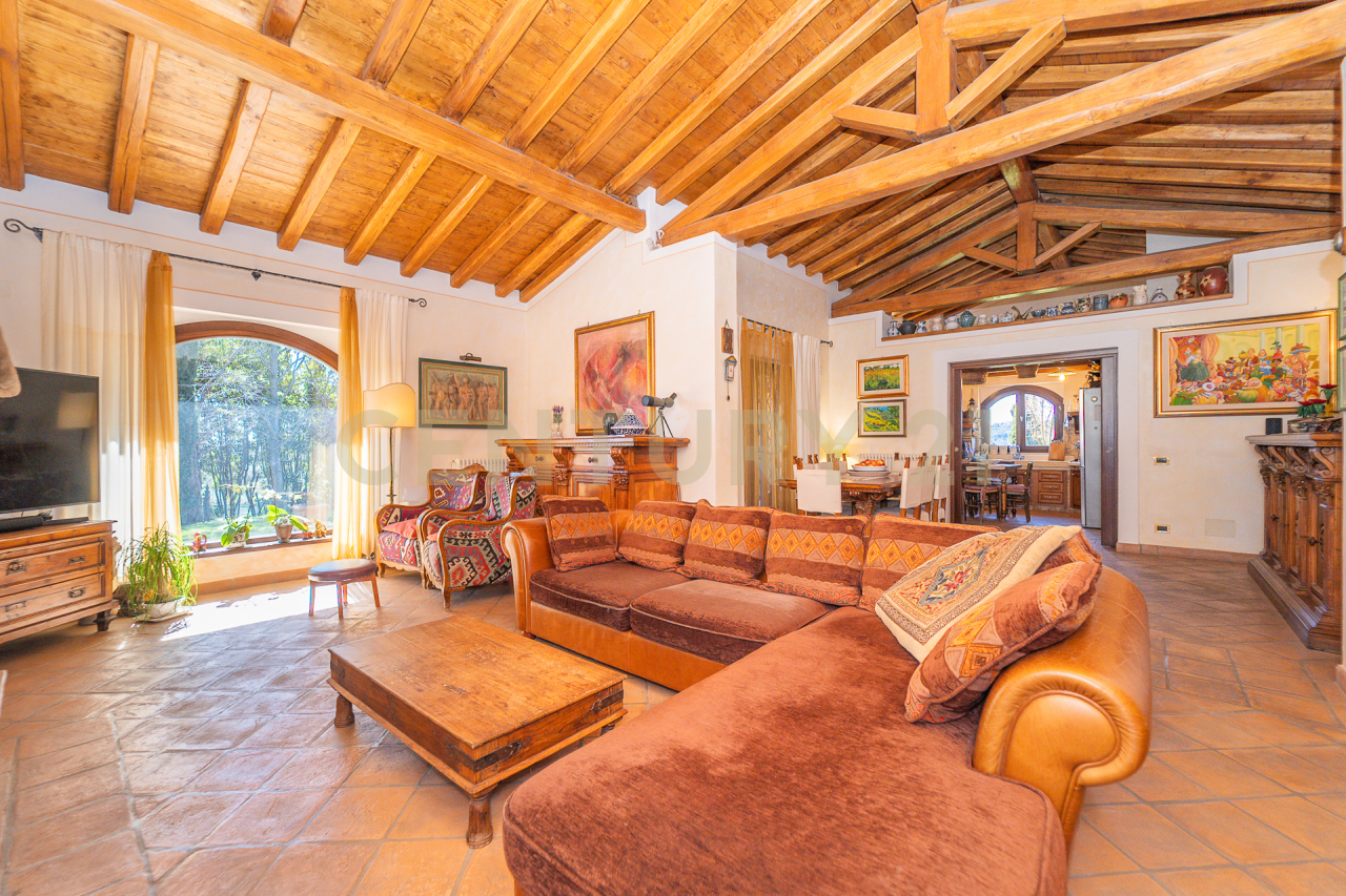 Villa in vendita a Morlupo, 9999 locali, prezzo € 975.000 | PortaleAgenzieImmobiliari.it