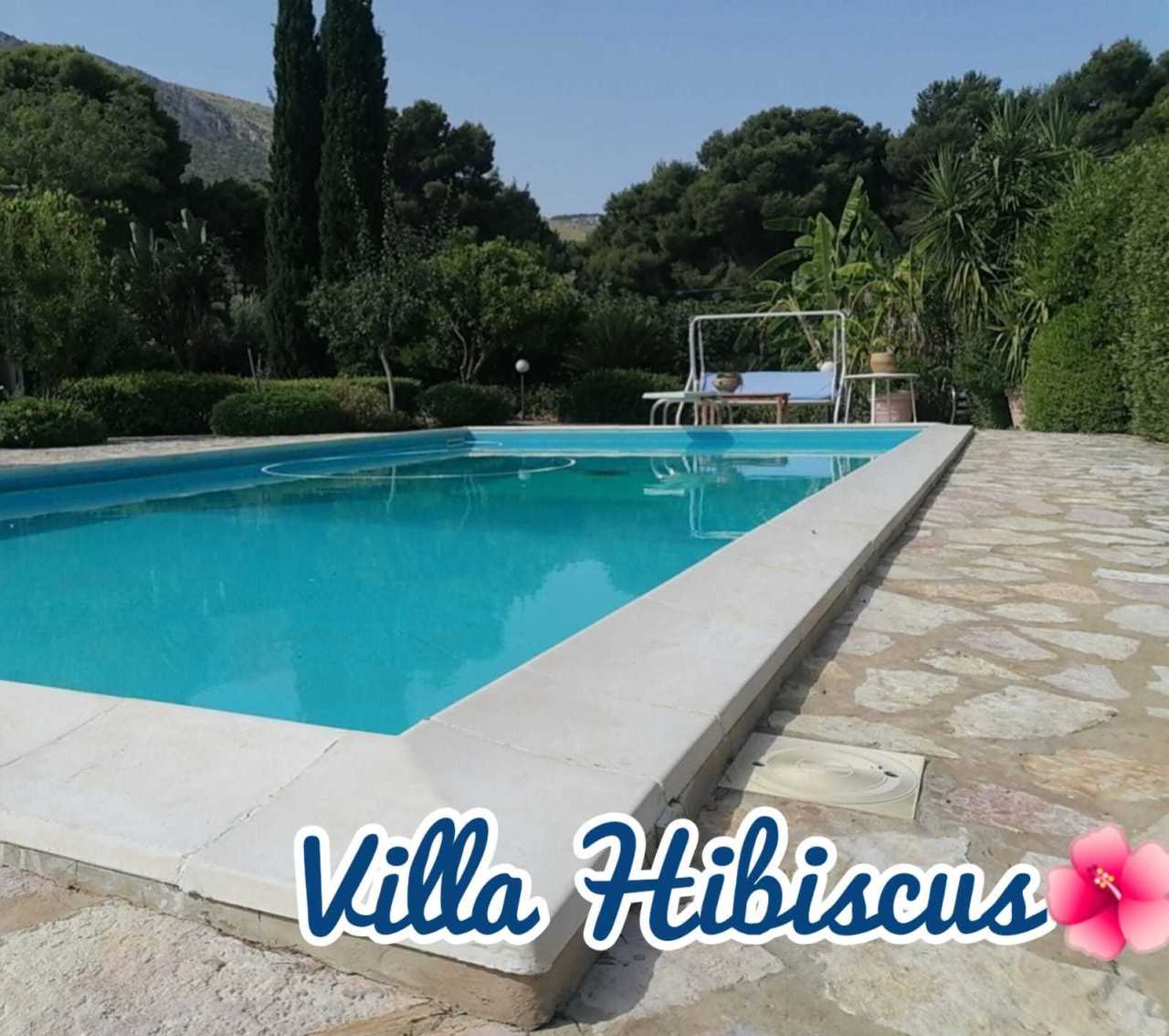 Villa in vendita a Castellammare del Golfo, 10 locali, prezzo € 500.000 | PortaleAgenzieImmobiliari.it