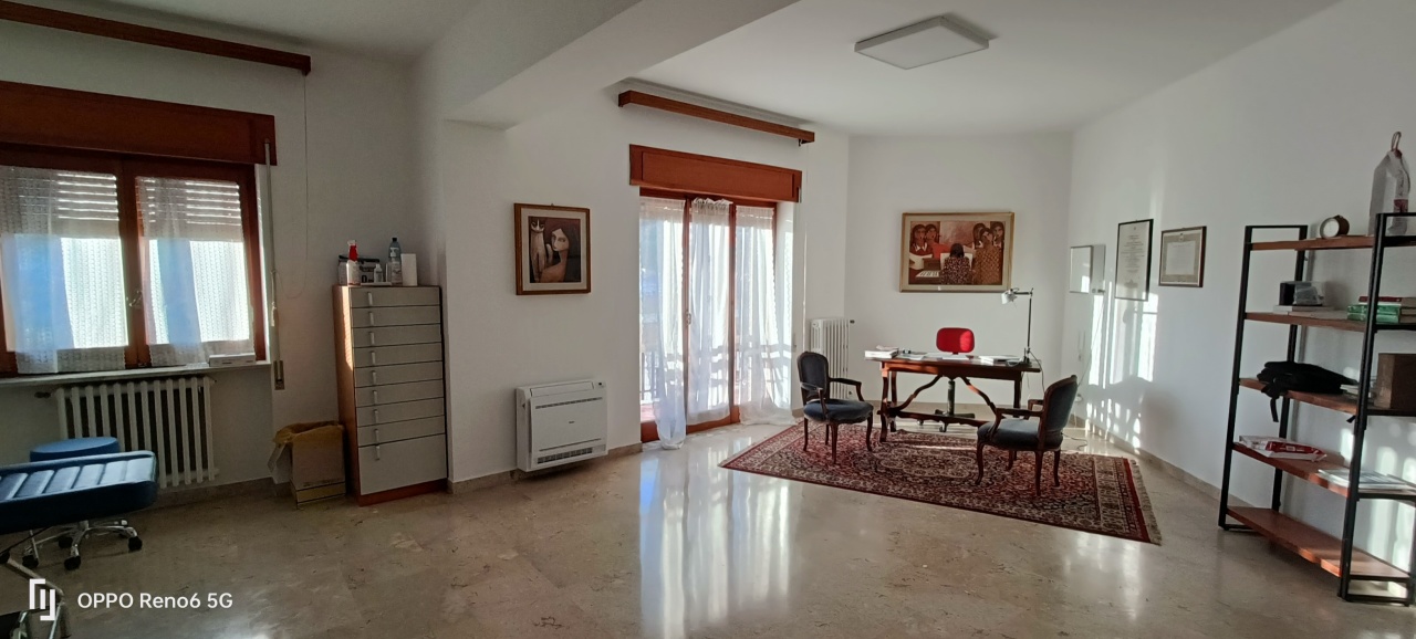 Appartamento in vendita a Lamezia Terme, 4 locali, prezzo € 100.000 | PortaleAgenzieImmobiliari.it