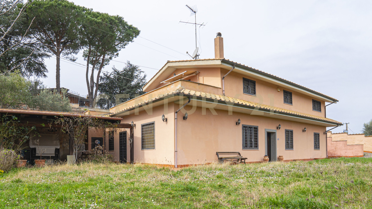 Villa in vendita a Morlupo, 7 locali, prezzo € 460.000 | PortaleAgenzieImmobiliari.it
